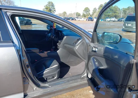 2012 Kia Optima Sx z USA, uszkodzony, nr VIN 5XXGR4A66CG079143